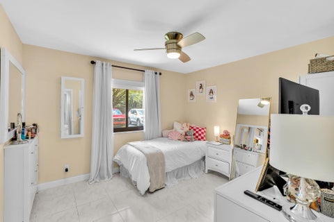 Tiny photo for 912 SW 9TH STREET Circle #105, Boca Raton, FL 33486 (MLS # B26087815)
