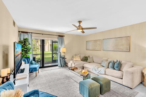 Tiny photo for 912 SW 9TH STREET Circle #105, Boca Raton, FL 33486 (MLS # B26087815)