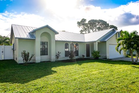 A home in Port St Lucie