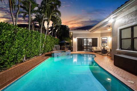 Tiny photo for 876 NW 123rd Drive, Coral Springs, FL 33071 (MLS # B26044329)