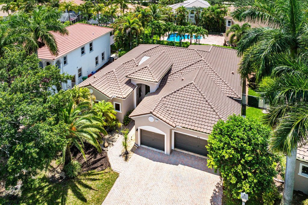 Photo of 876 NW 123rd Drive, Coral Springs, FL 33071 (MLS # B26044329)