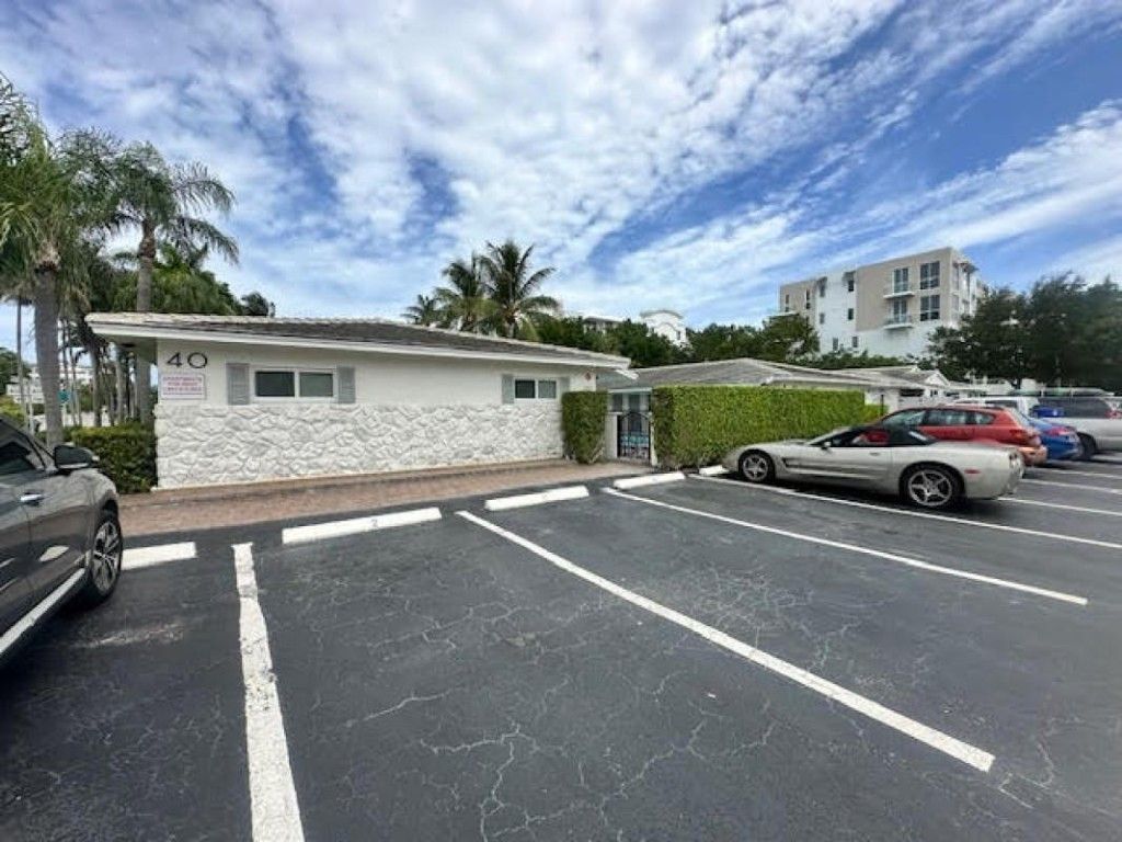 Photo of 40 SE 19th Avenue #103, Deerfield Beach, FL 33441 (MLS # F10456765)