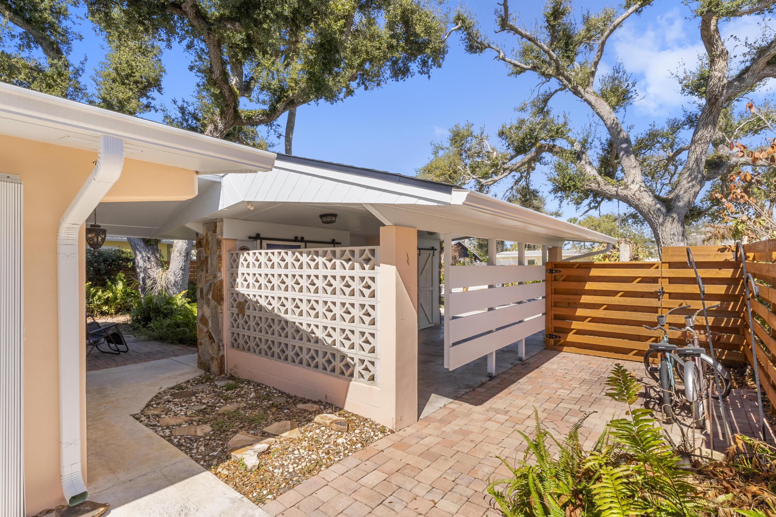 Central Beach - Residential