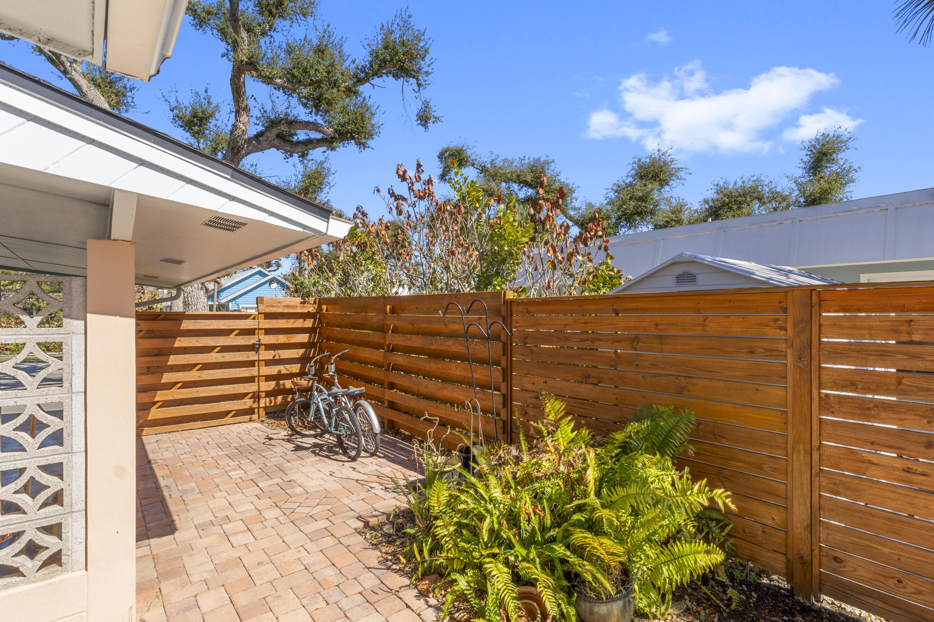 Central Beach - Residential