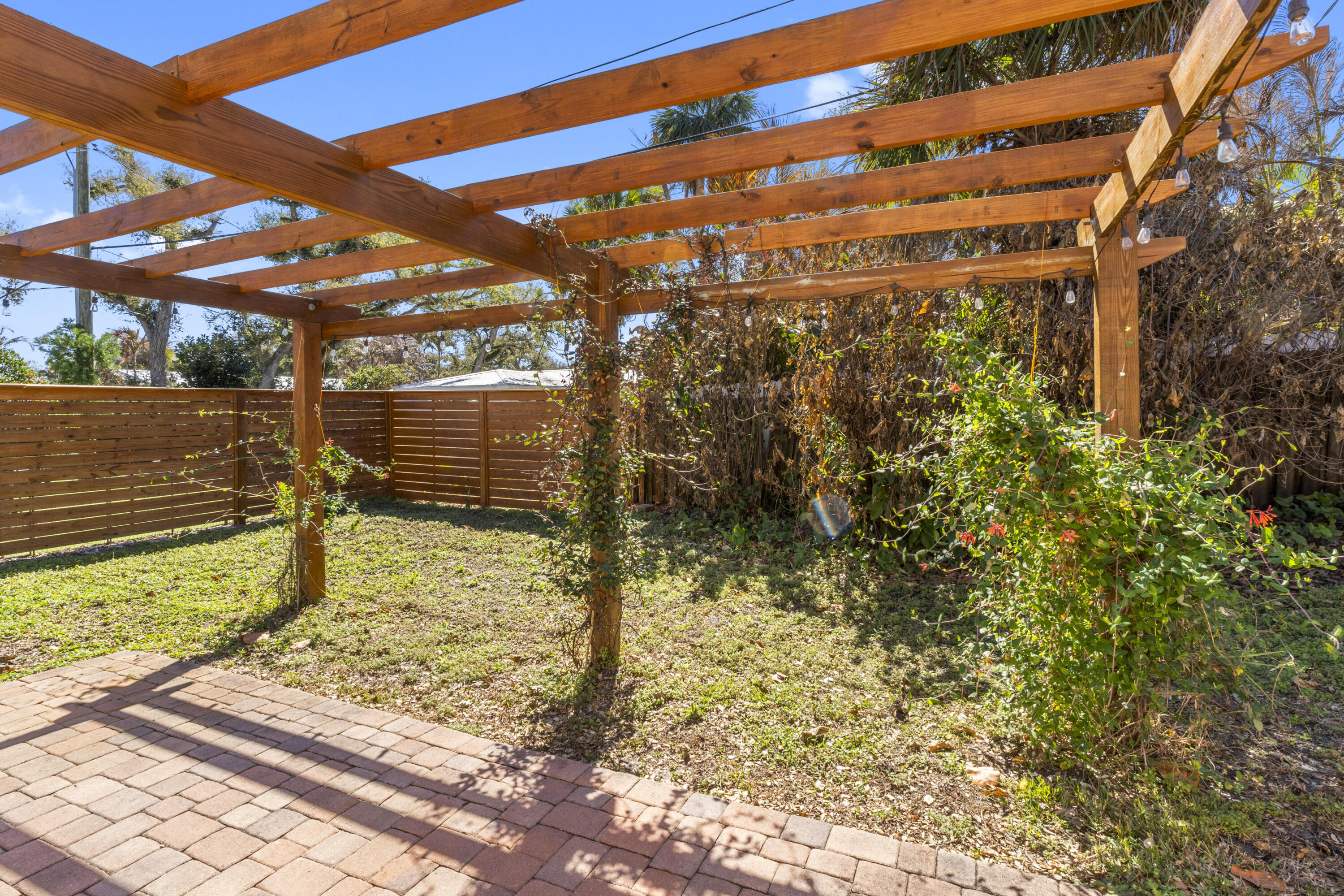 Central Beach - Residential