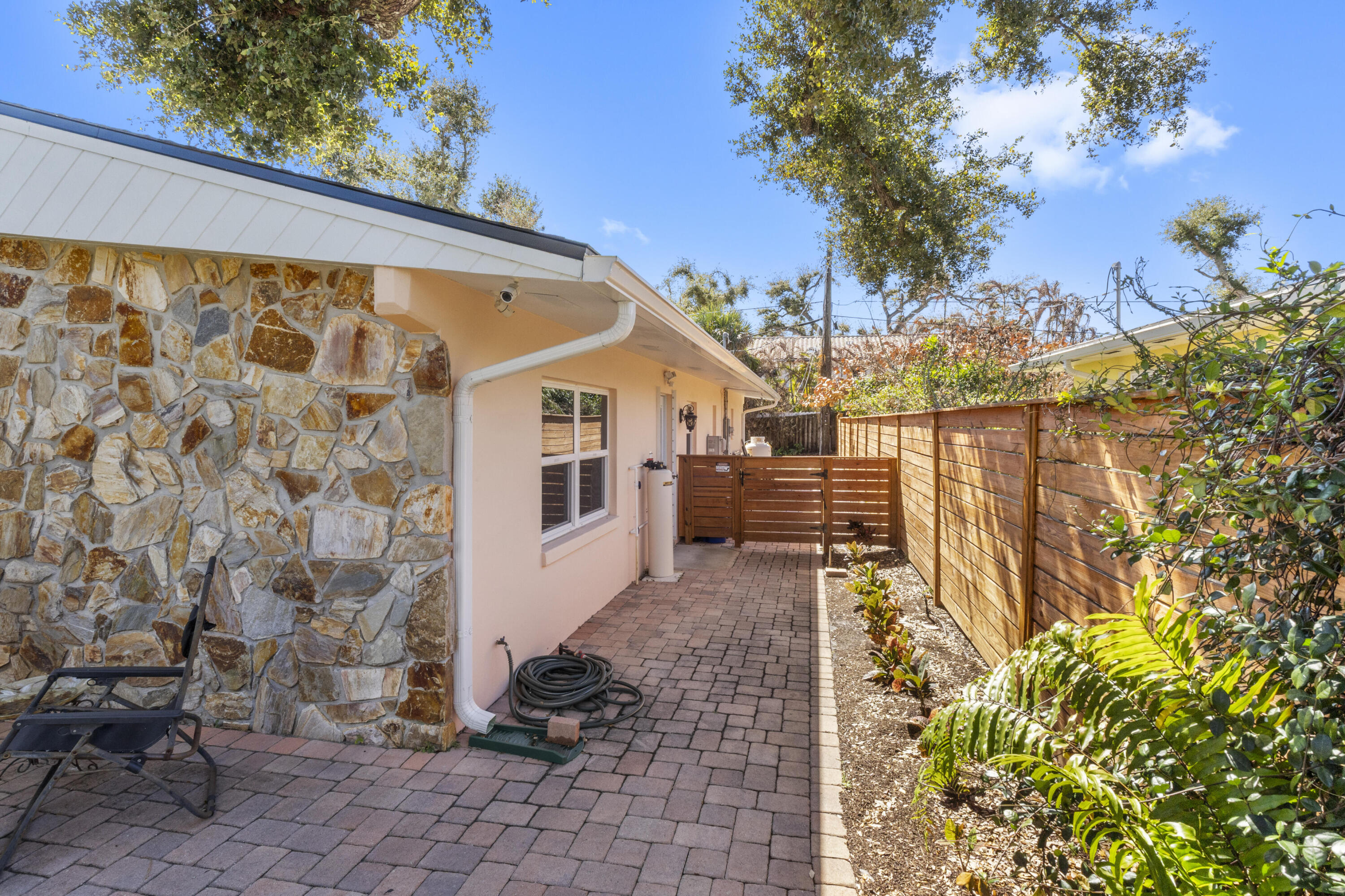 Central Beach - Residential