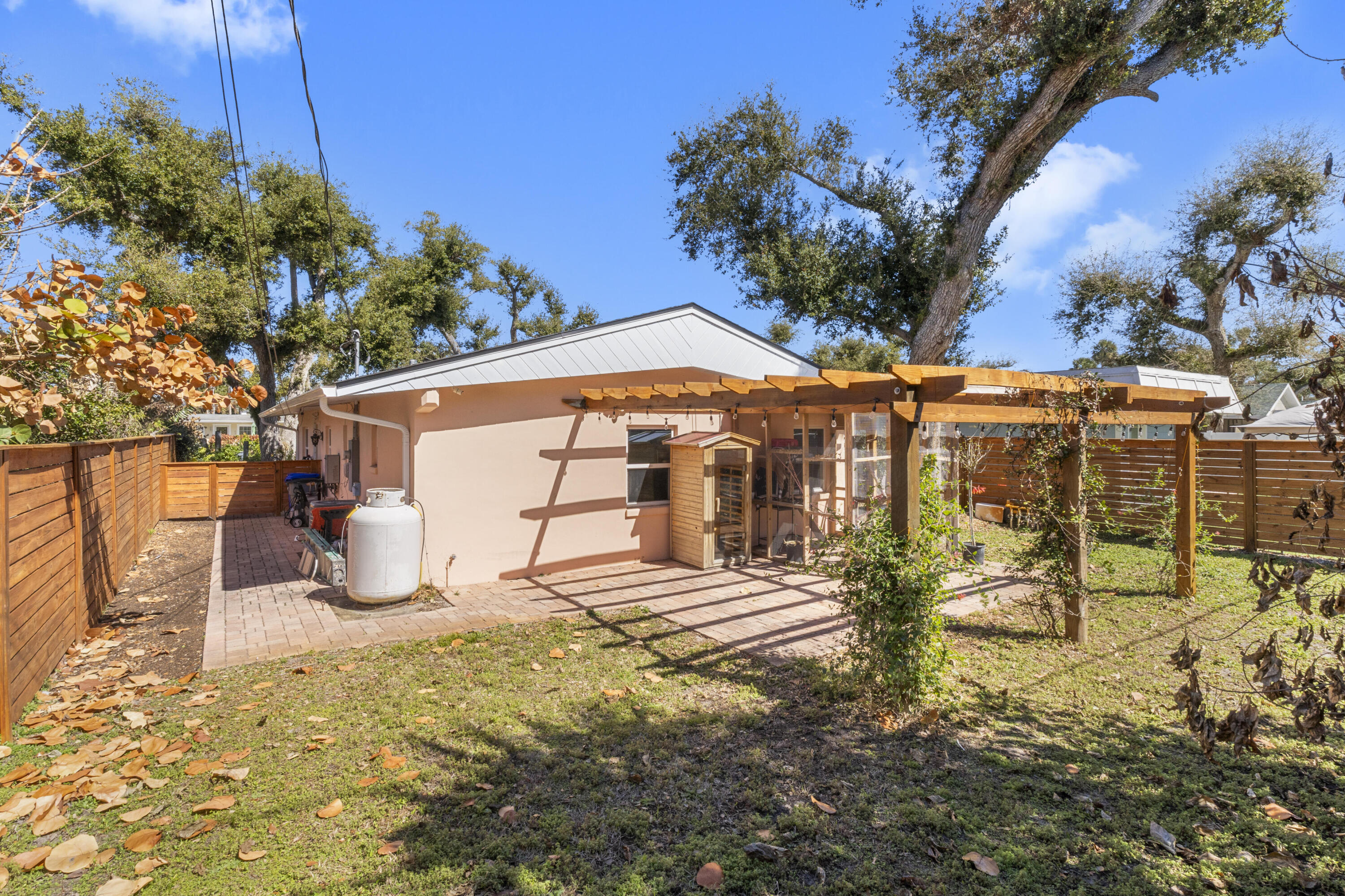 Central Beach - Residential