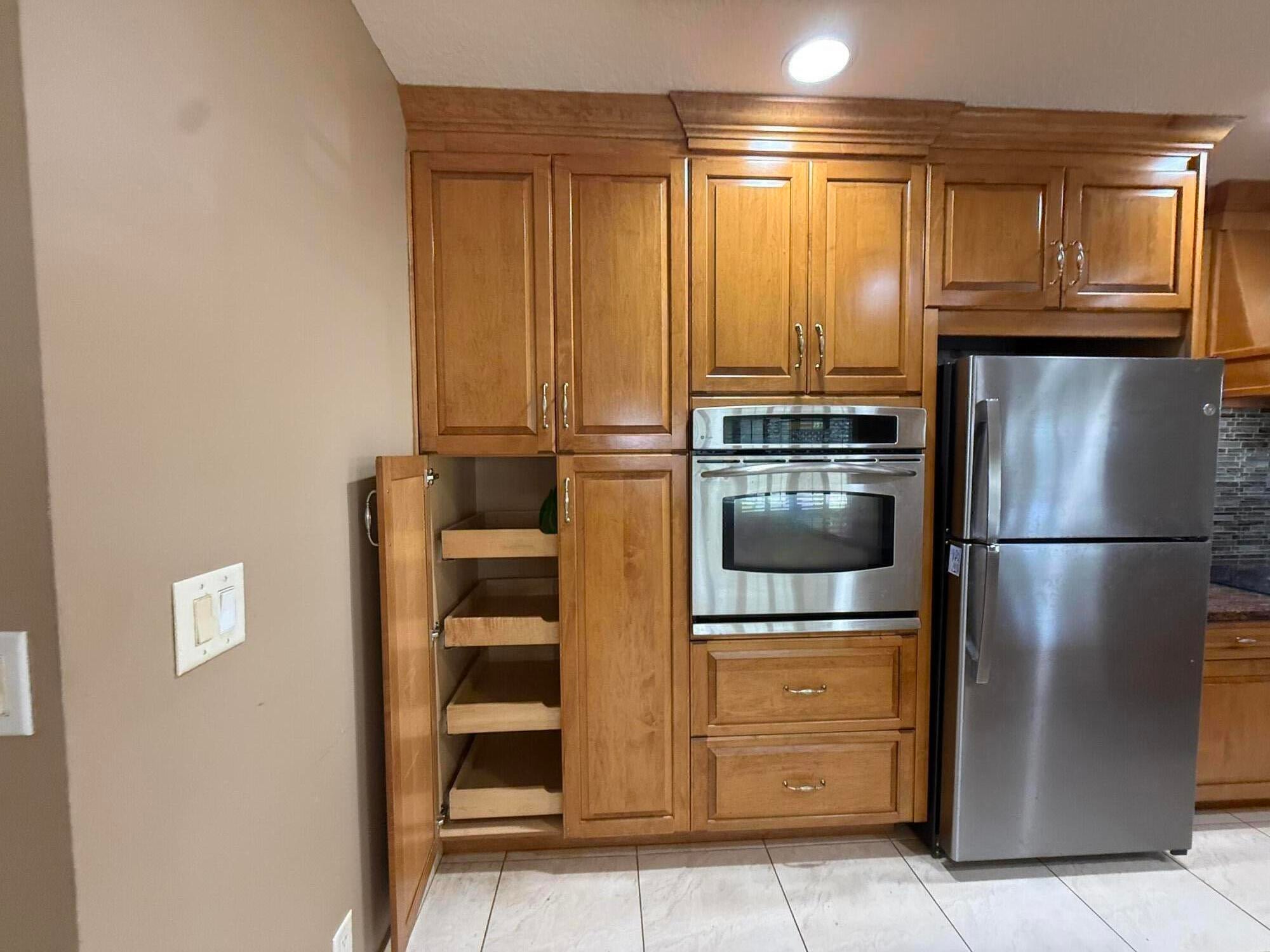 220 Country Lane A