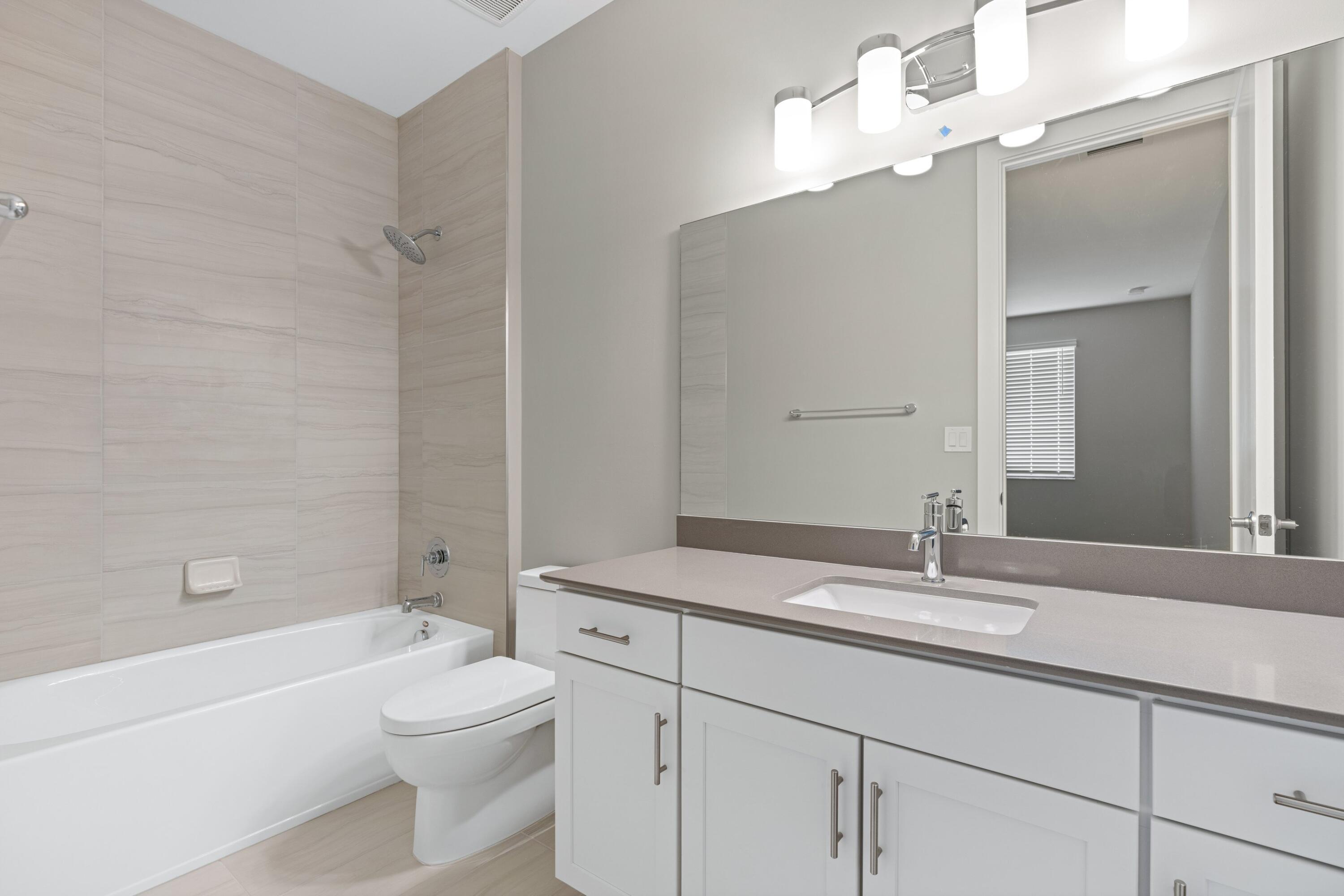 TOWNHOMES AT CONNISTON - Residential Lease