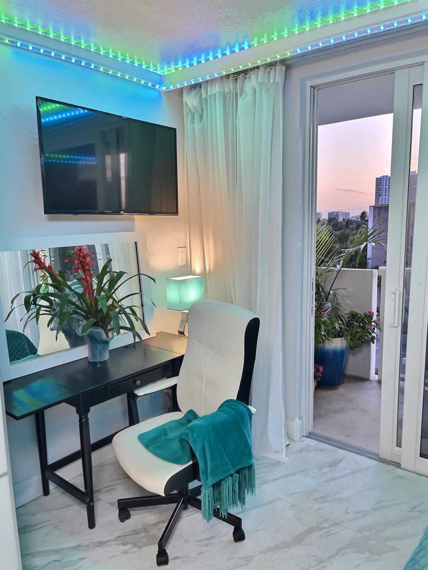 THE AVENTURA BEACH CLUB - Residential