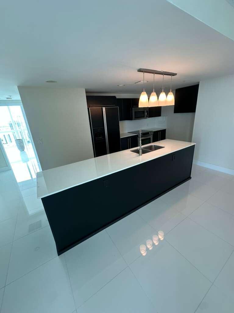 665 NE 25th Street 2601