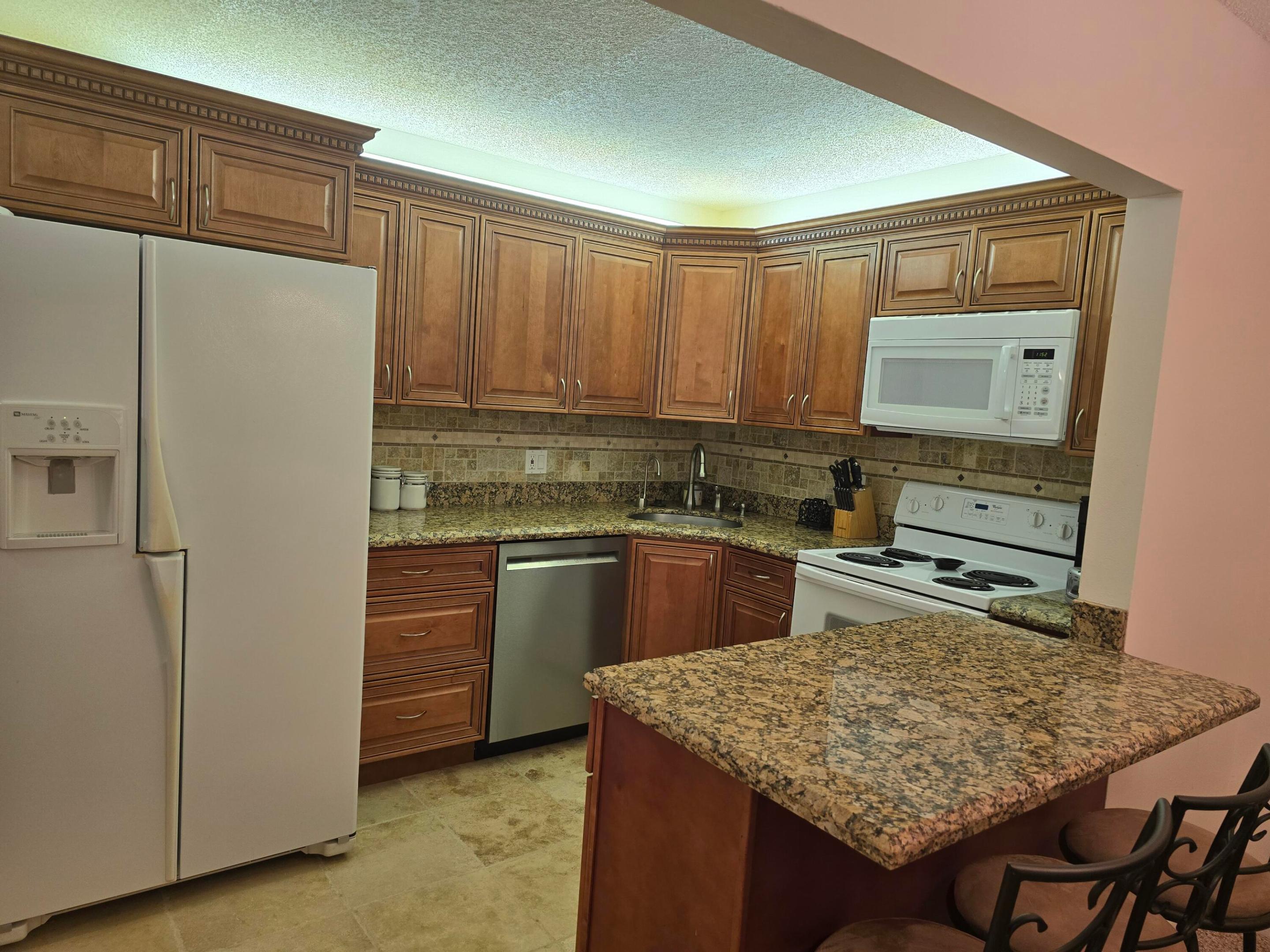 PINE RIDGE III CONDO - Residential