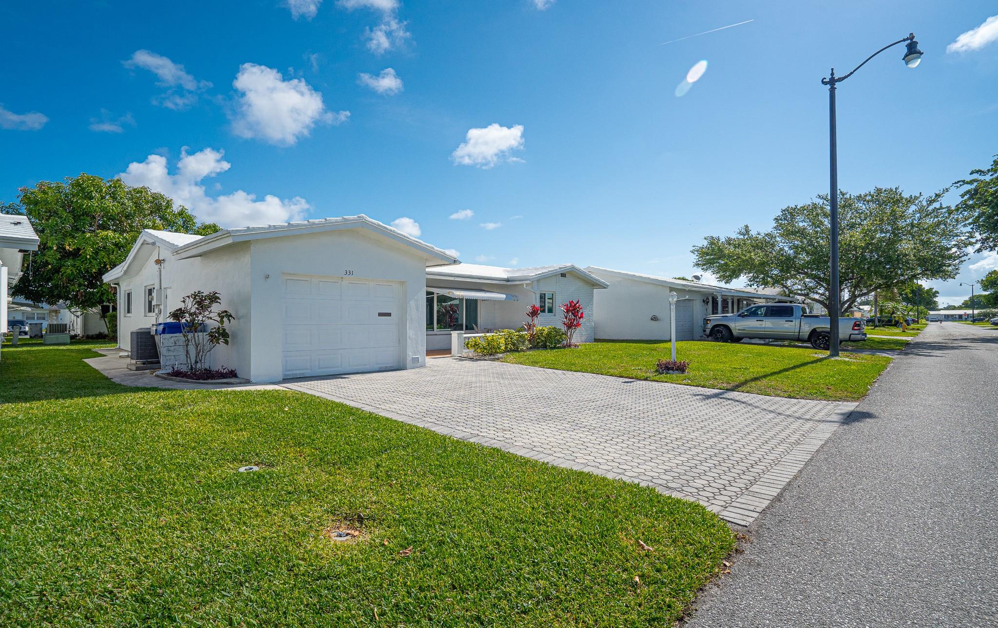 331 NW 25th Ct