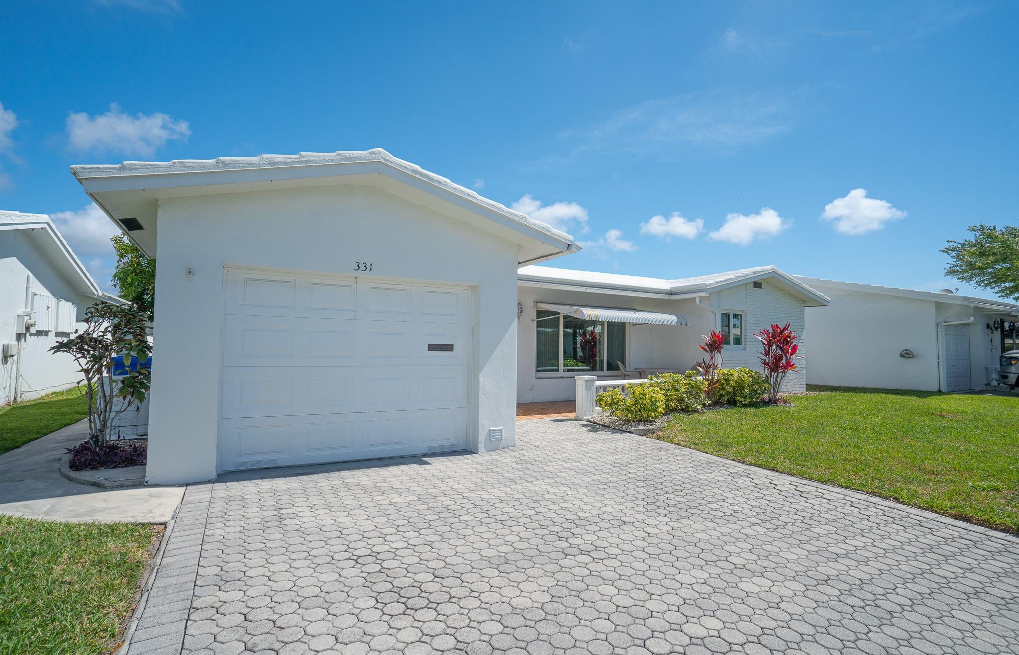 331 NW 25th Ct