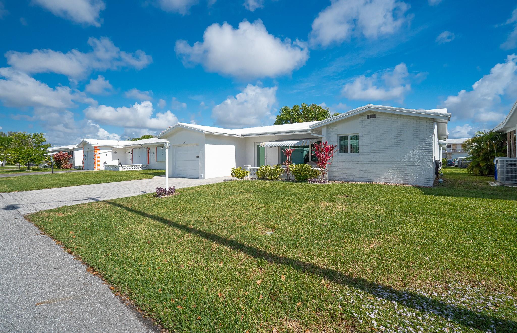331 NW 25th Ct
