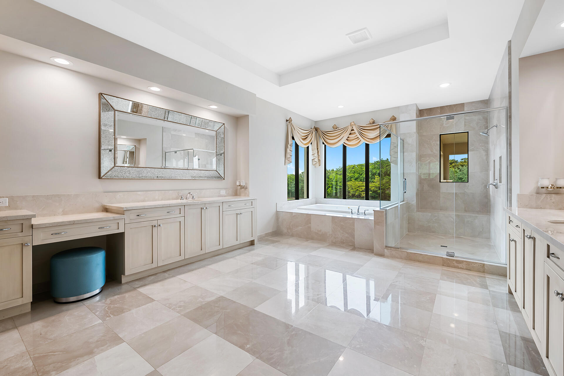 Seven Bridges - Residential