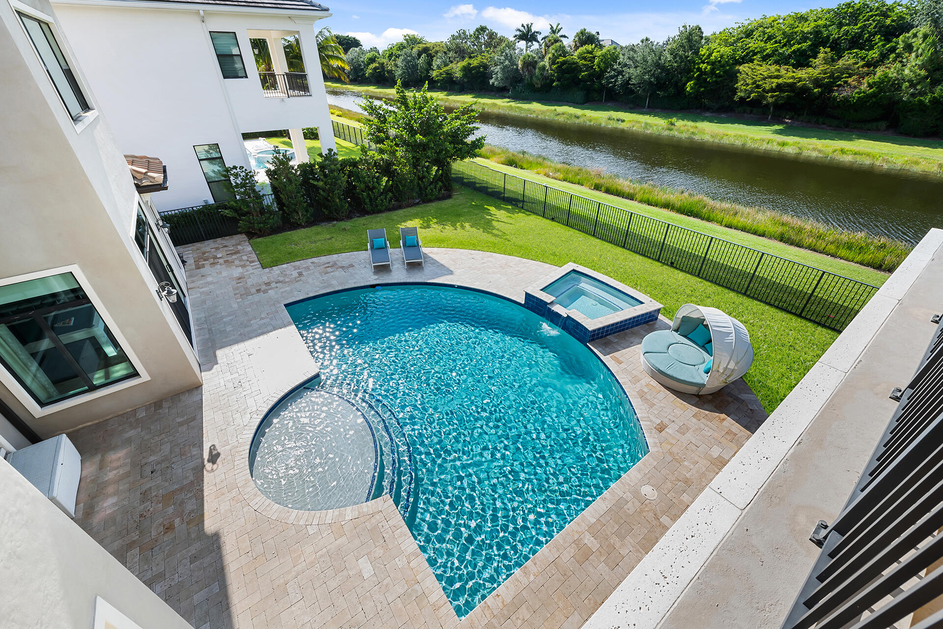 Seven Bridges - Residential