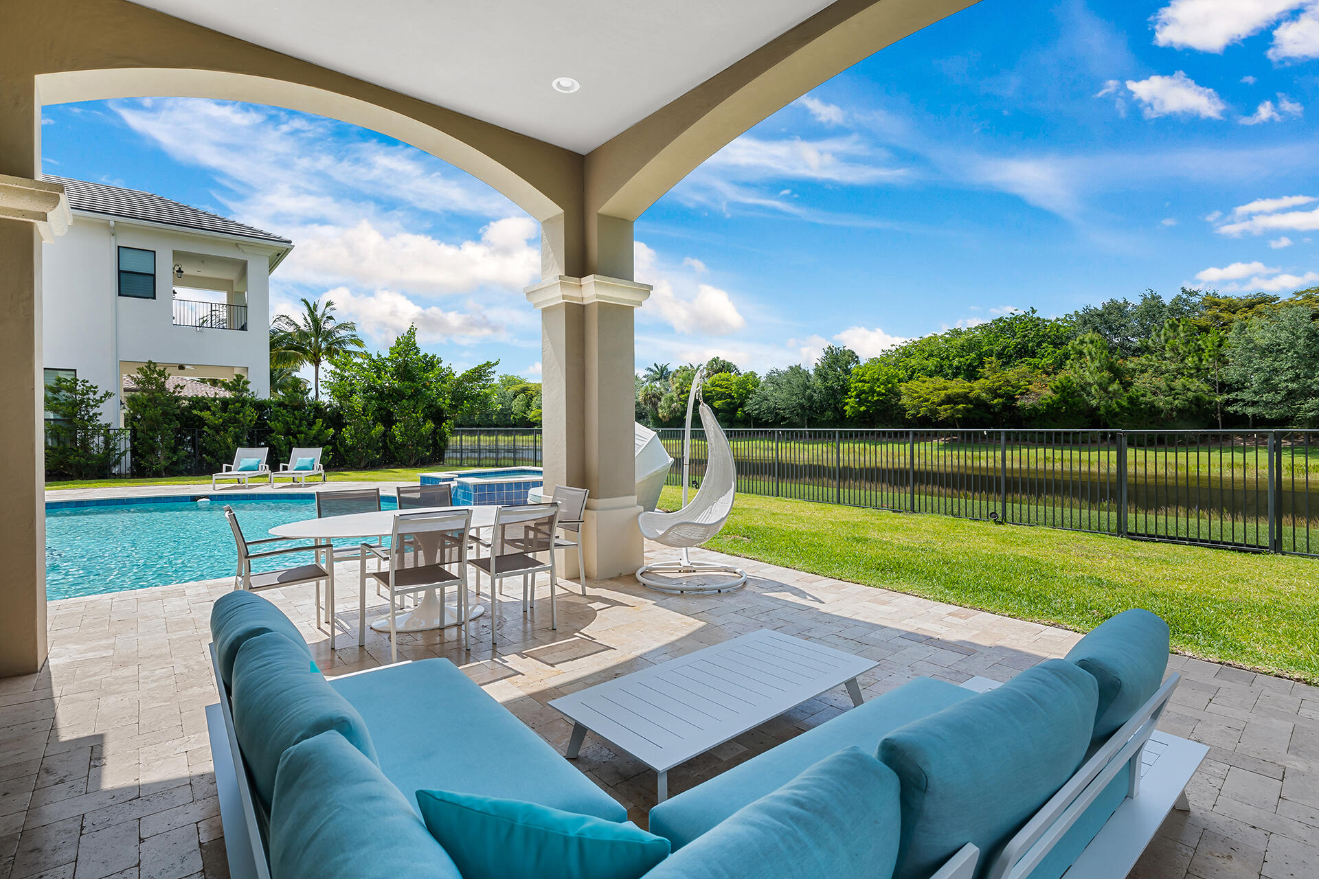 Seven Bridges - Residential