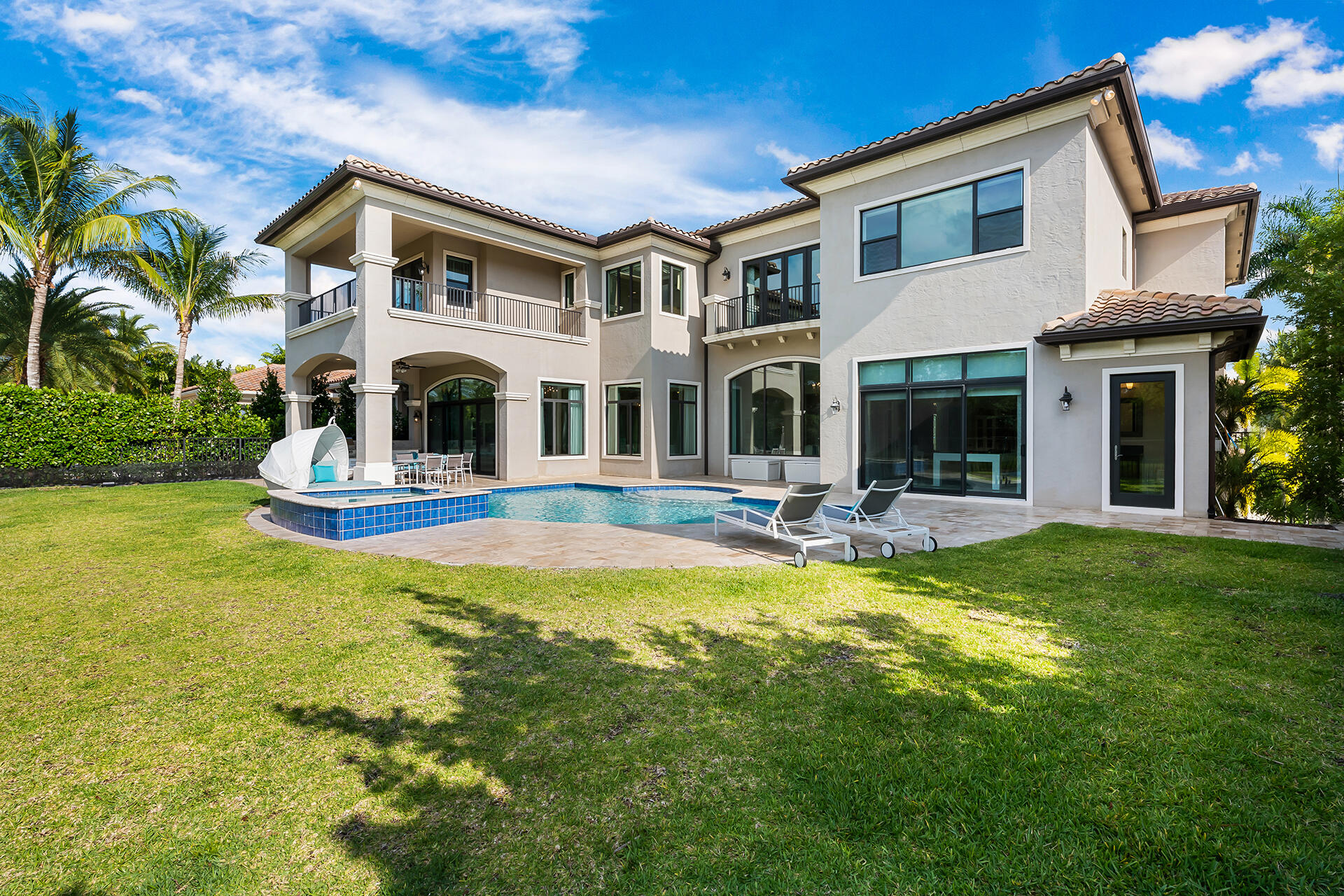 Seven Bridges - Residential