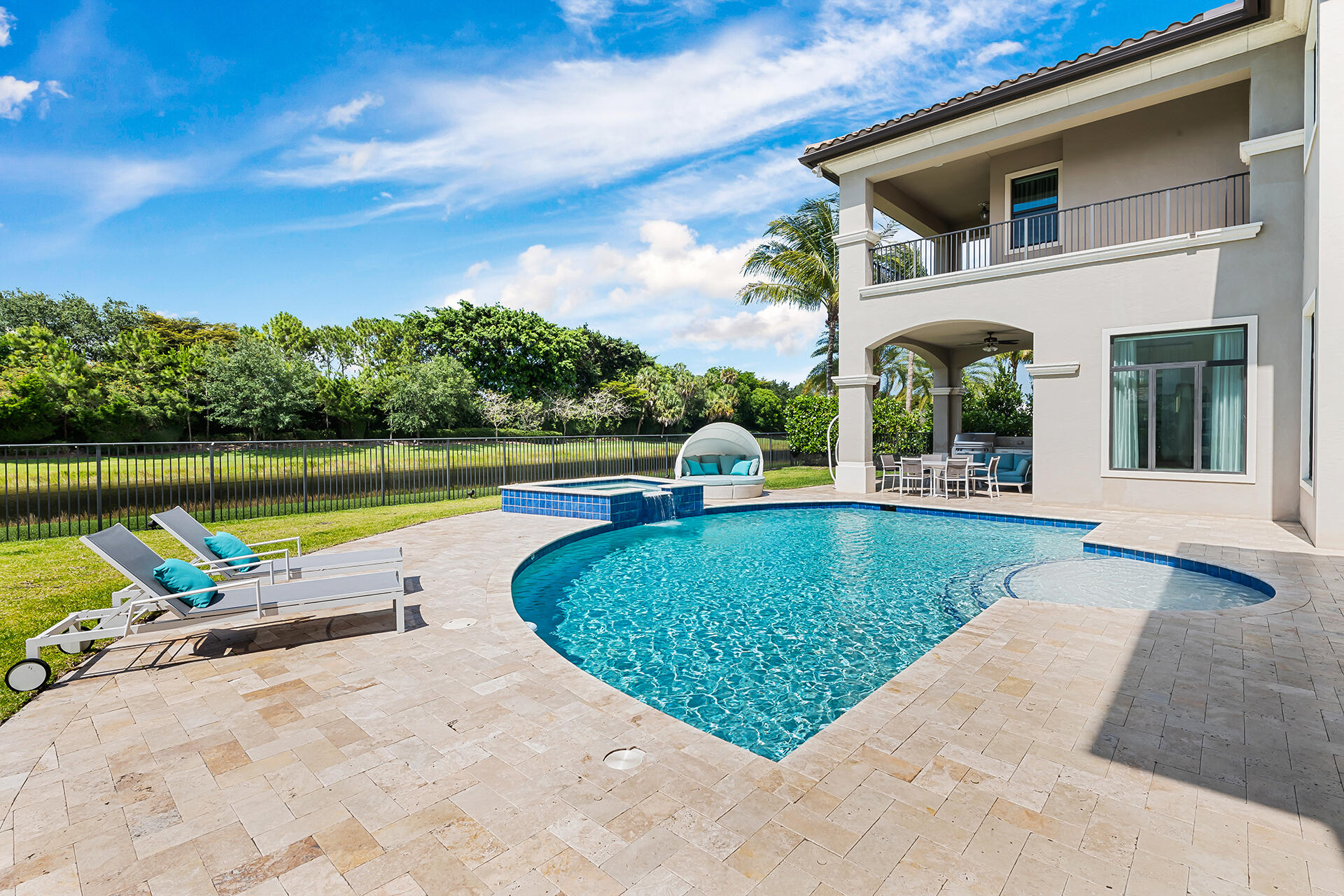 Seven Bridges - Residential