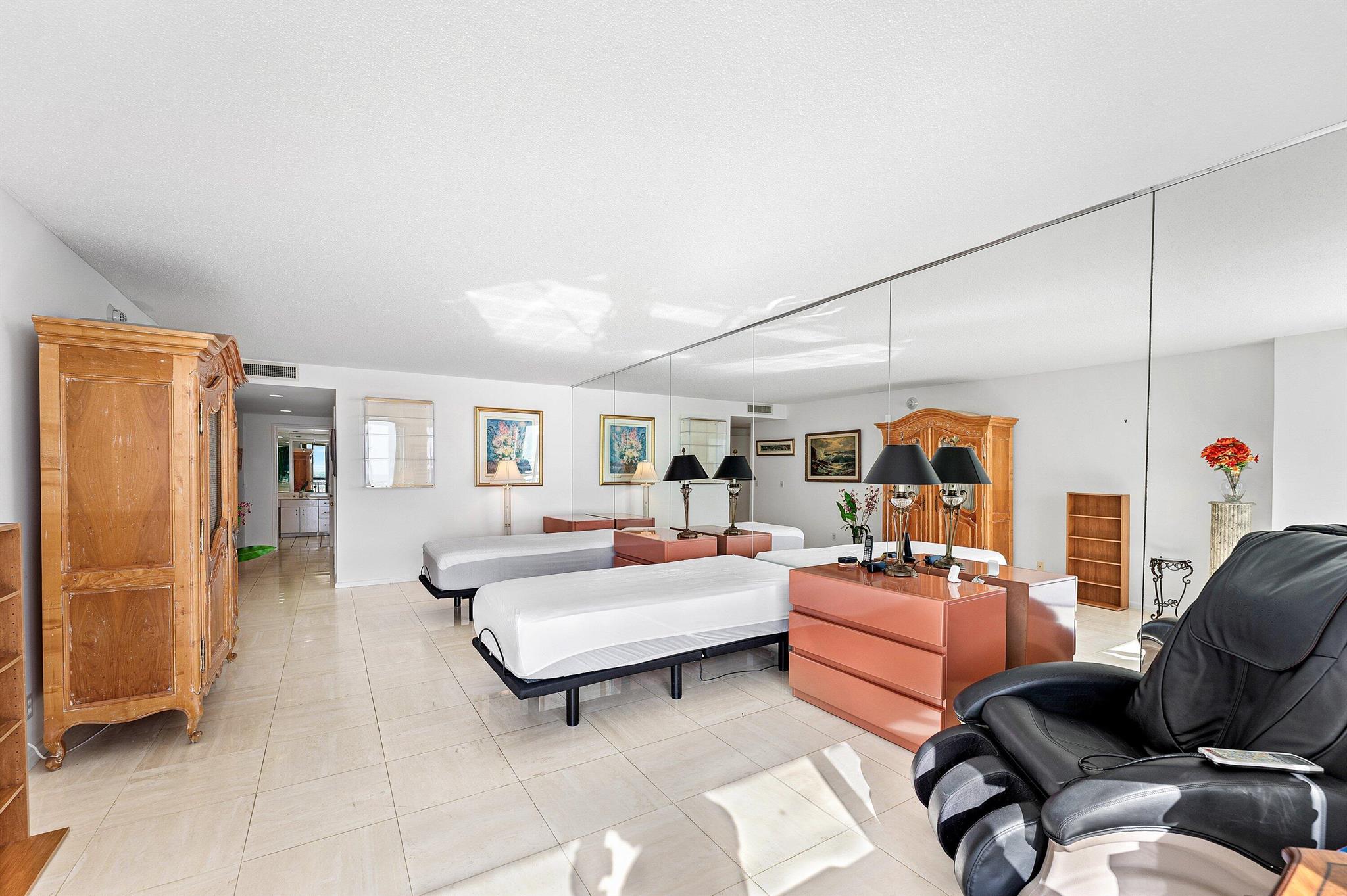 CARLTON PLACE CONDO - Residential