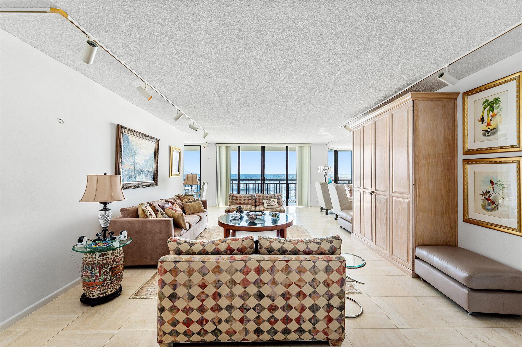 CARLTON PLACE CONDO - Residential