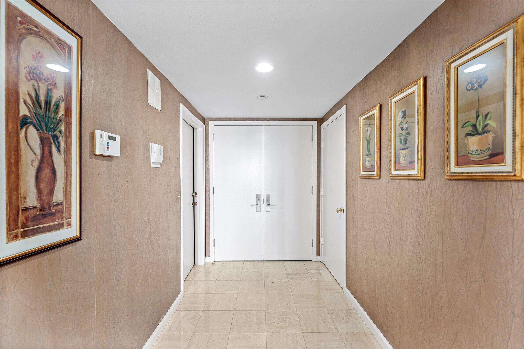 CARLTON PLACE CONDO - Residential