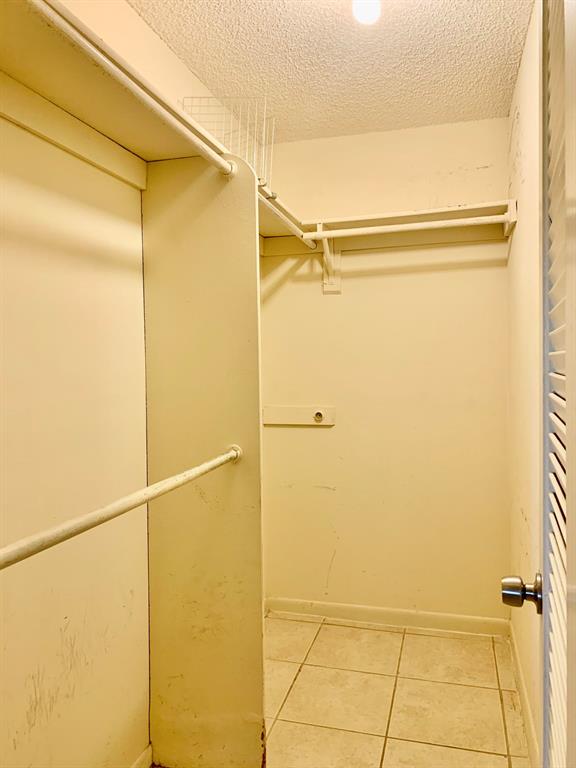 KINGS POINT - Residential Lease