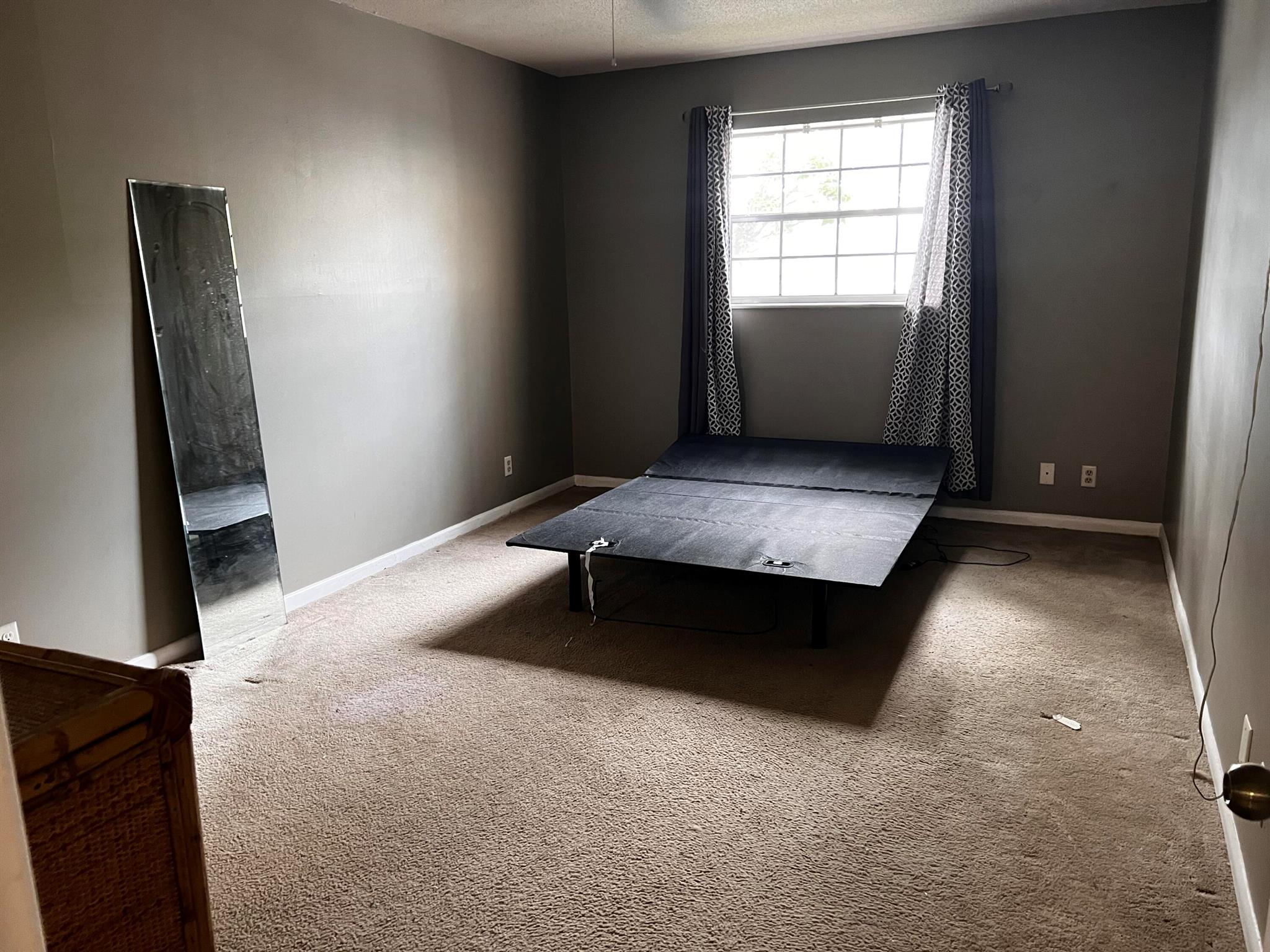 BARCELONA GARDENS CONDO BLDG 400 - Residential