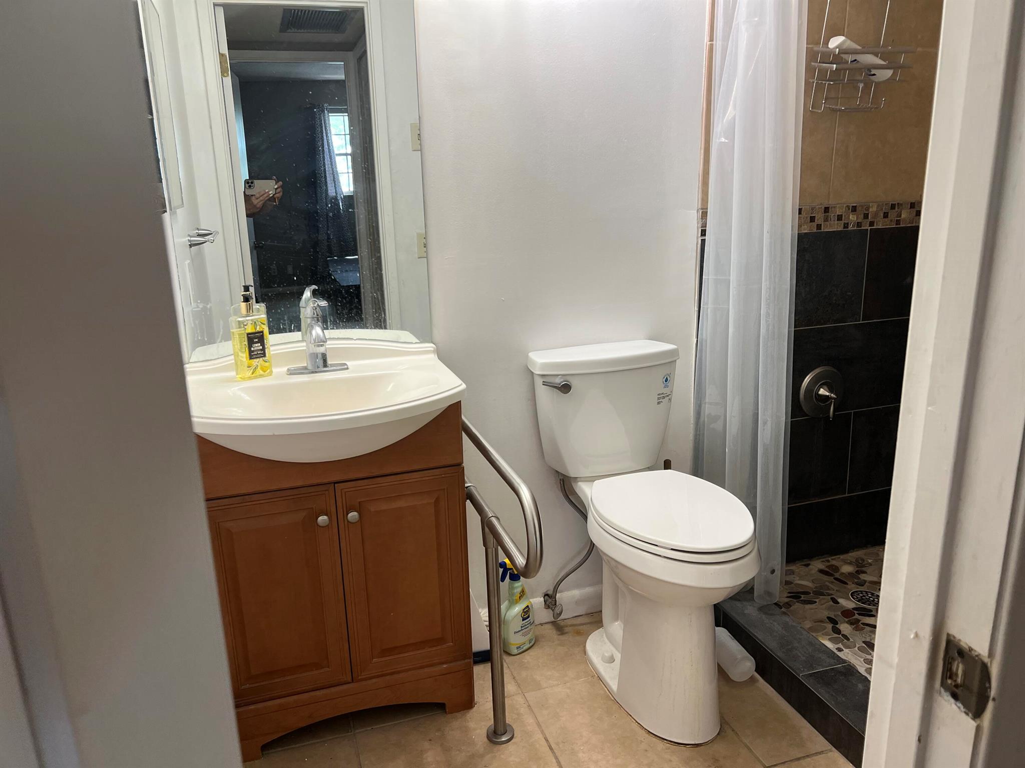 BARCELONA GARDENS CONDO BLDG 400 - Residential