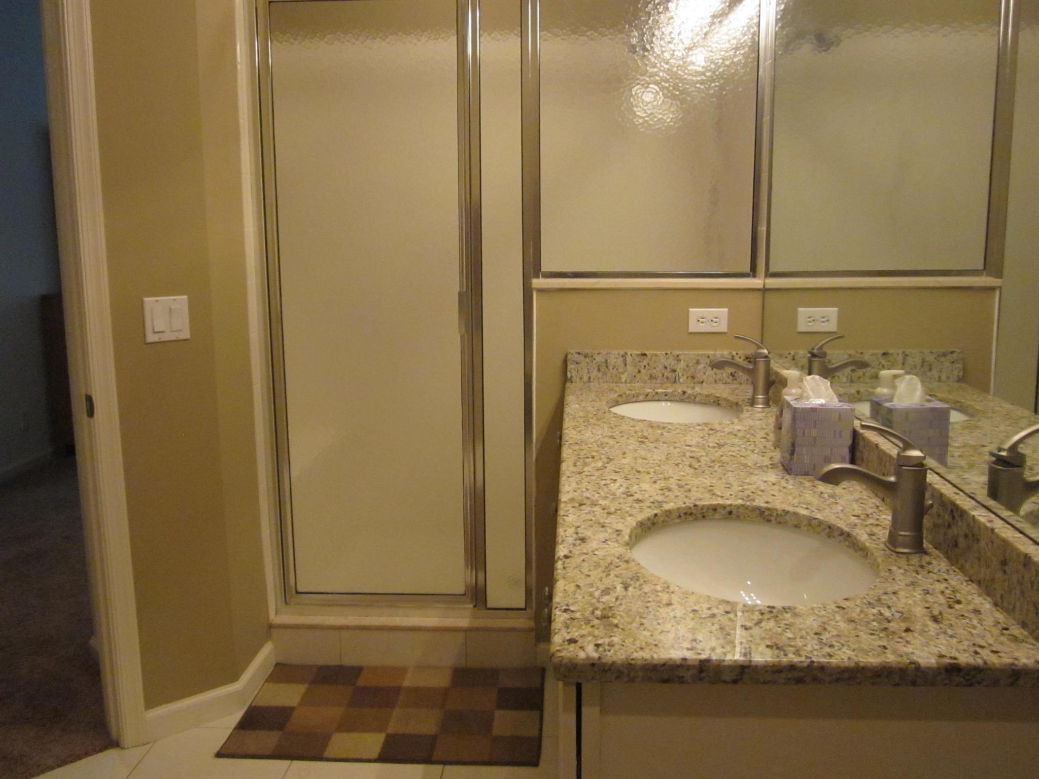 CASTLE PINES CONDOMINIUM - Residential Lease