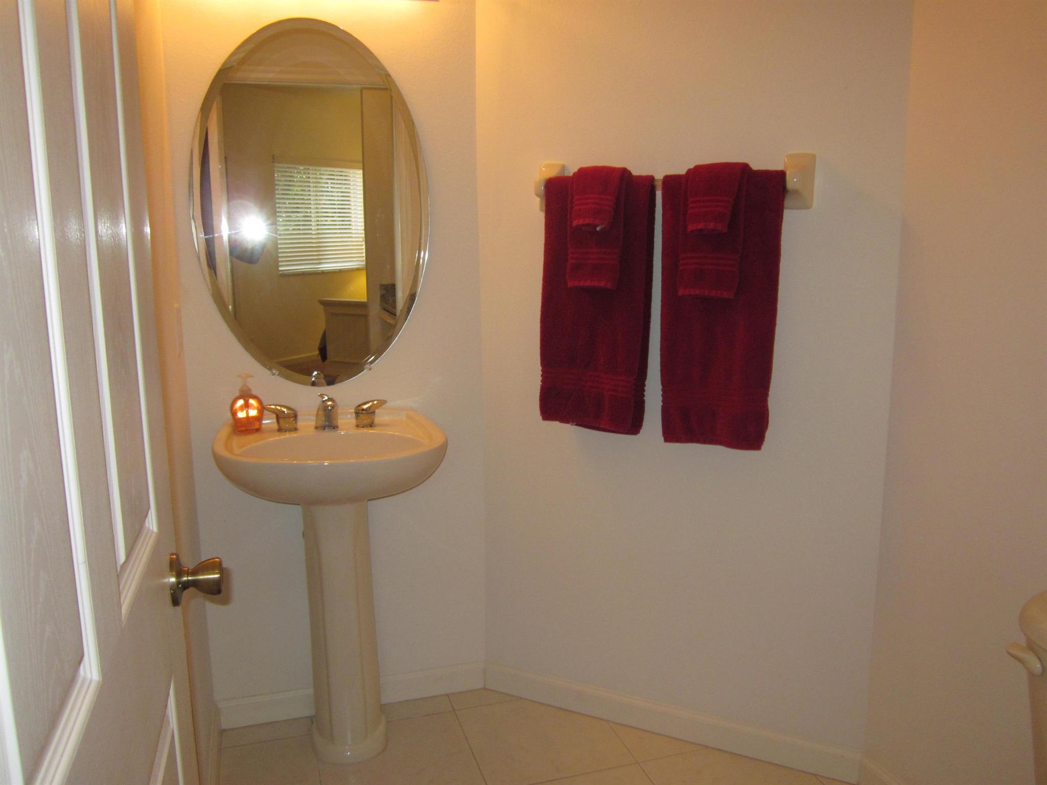 CASTLE PINES CONDOMINIUM - Residential Lease