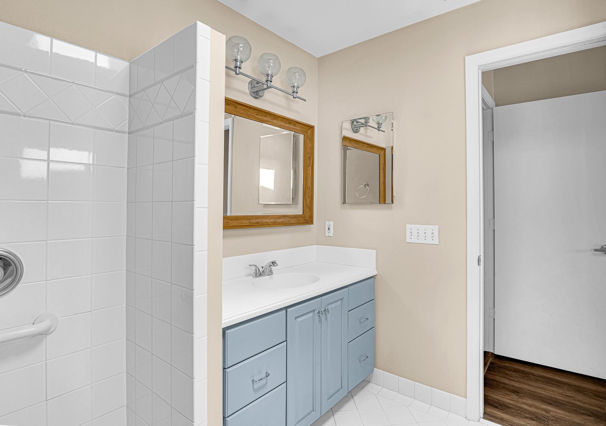 Imperial Point - Residential Lease