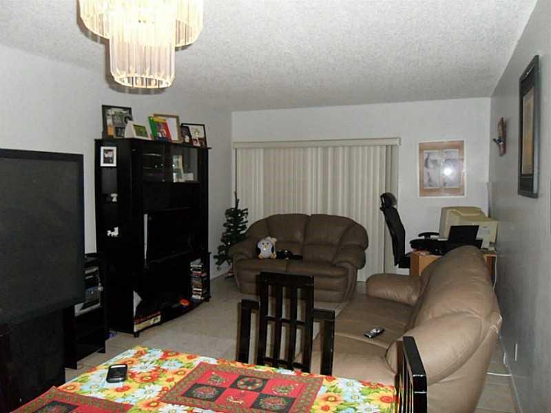 Lakeshore At University P - Residential Lease