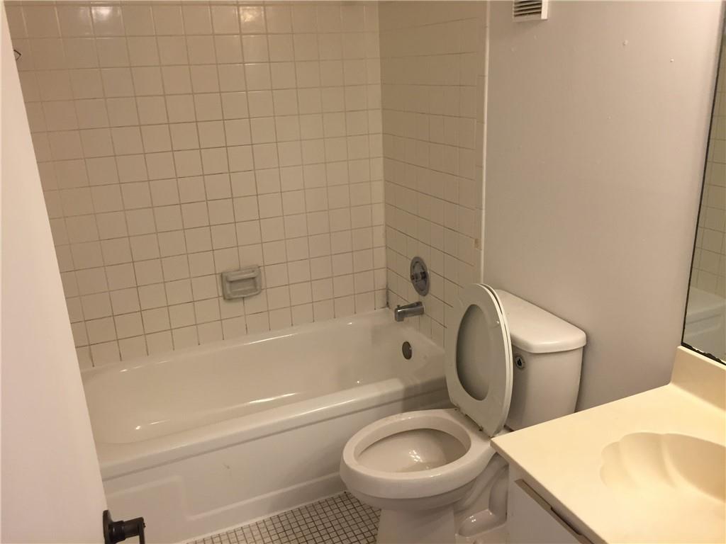 Lakeshore At University P - Residential Lease