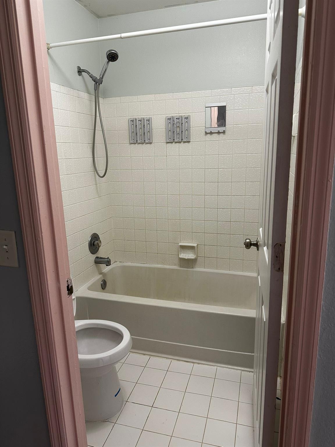 PORT ST LUCIE SECTION 40 - Residential Lease