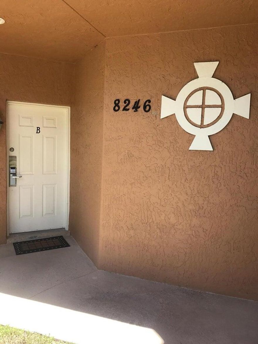 GREAT LOCATION, GATED COMMUNITY. RENOVATED, PARTIALLY FURNISHED UNIT WITH LAMINATE, TILE & ViINYL FLOORING. NATURE PRESERVE VIEW. BASIC CABLE, WATER. 1ST FLOOR
