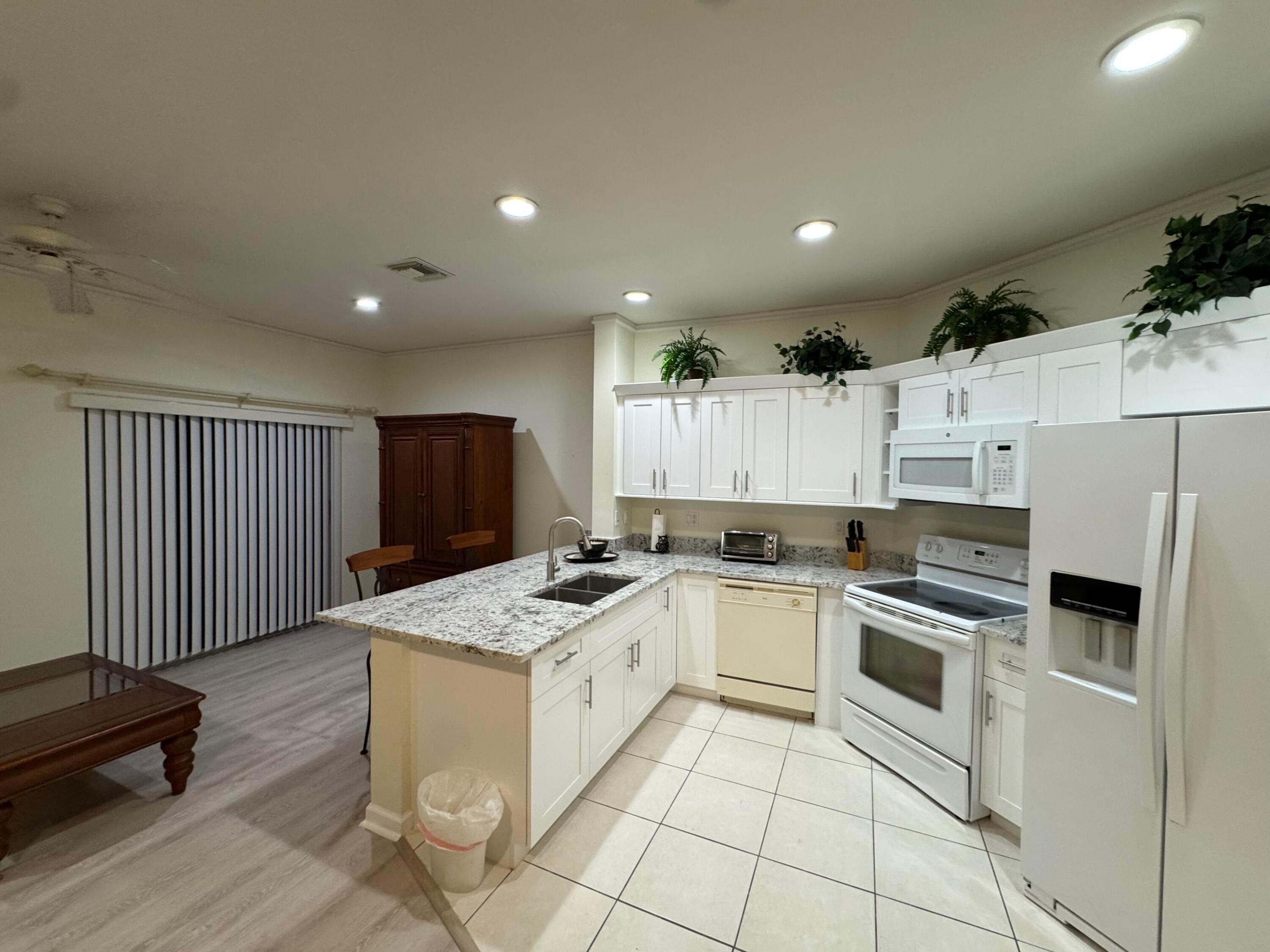 CASTLE PINES CONDOMINIUM - Residential