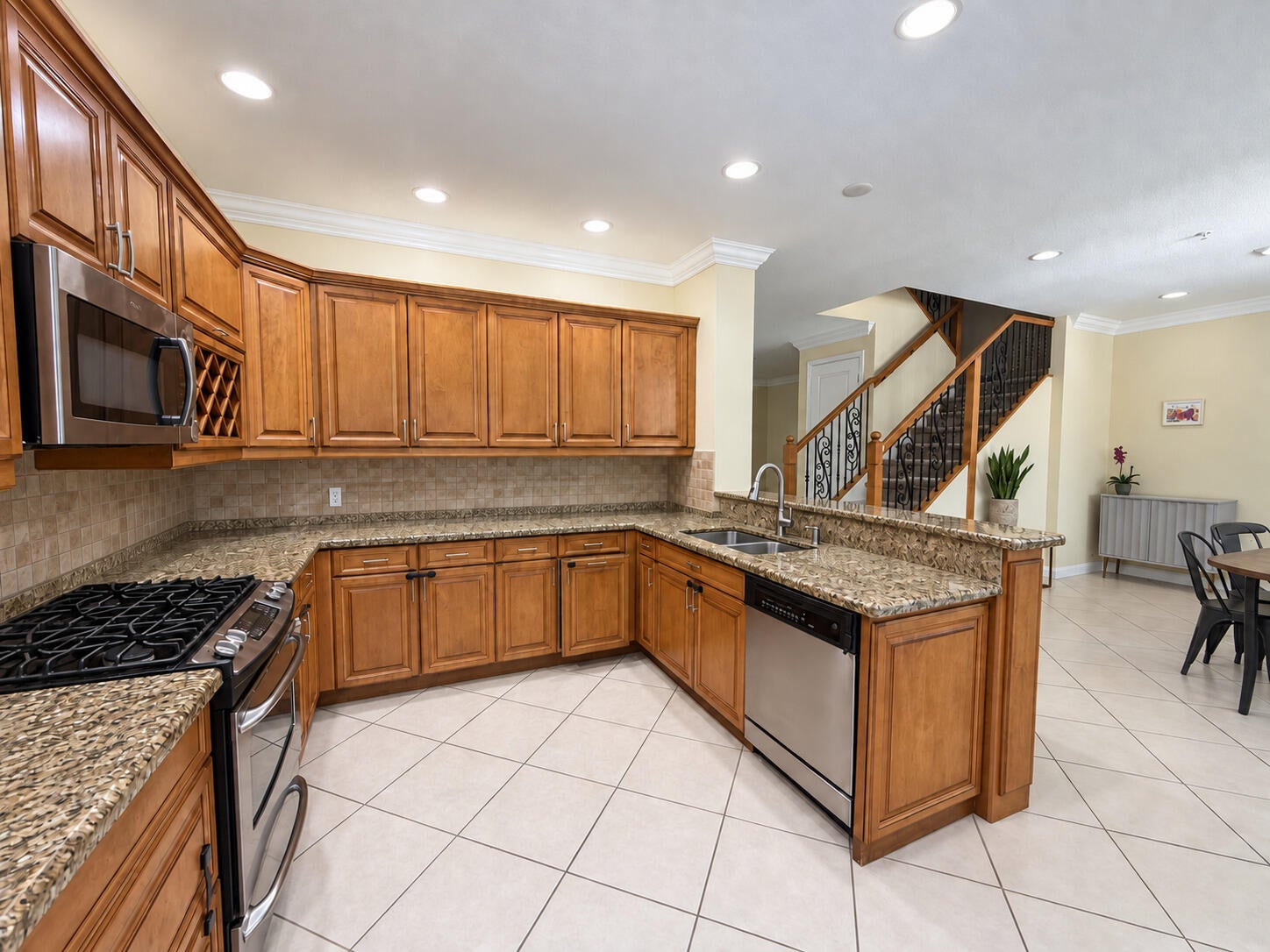 2900 NW 125TH Avenue 3-305
