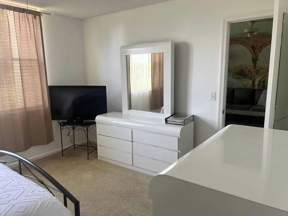 VILLAGES OF ORIOLE BONAIR - Residential Lease