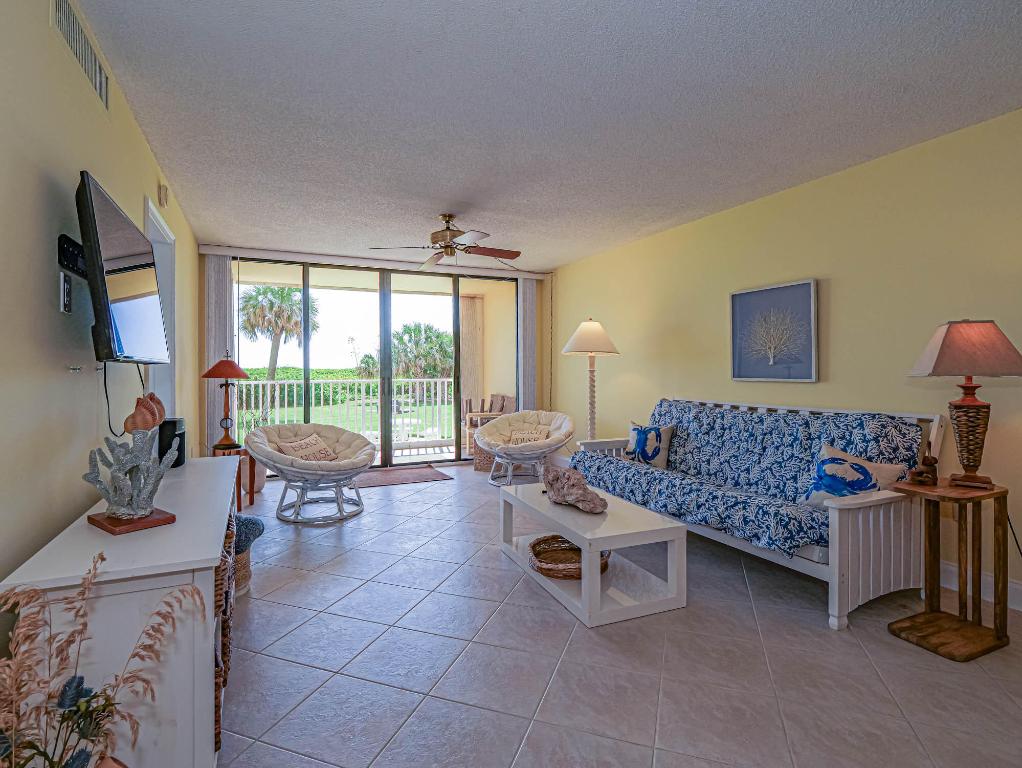 SEA PALMS CONDOMINIUM - Residential