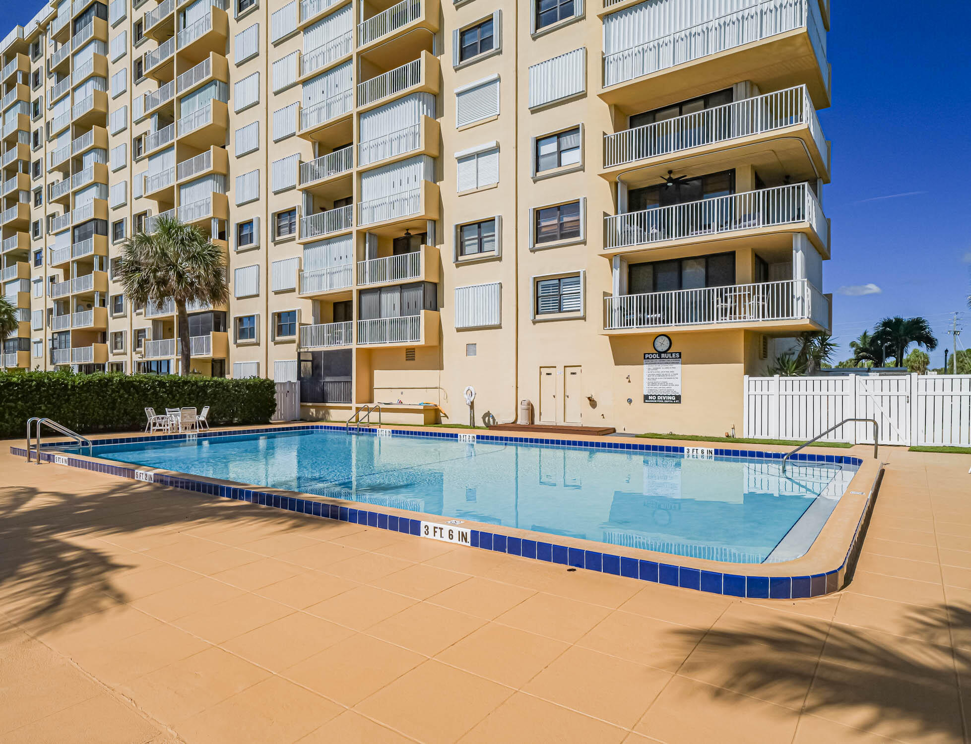 SEA PALMS CONDOMINIUM - Residential