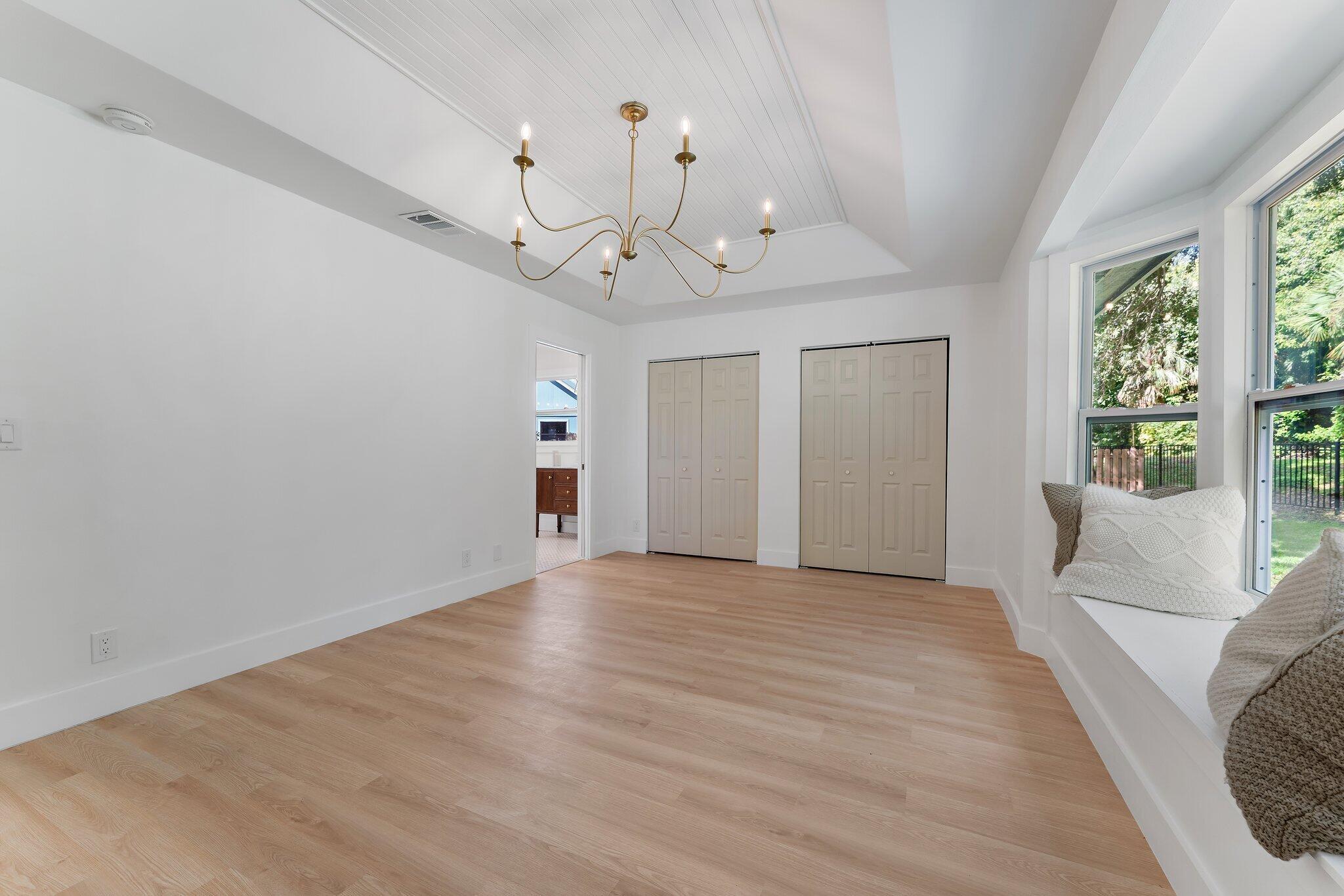 MONET WOODS - Residential