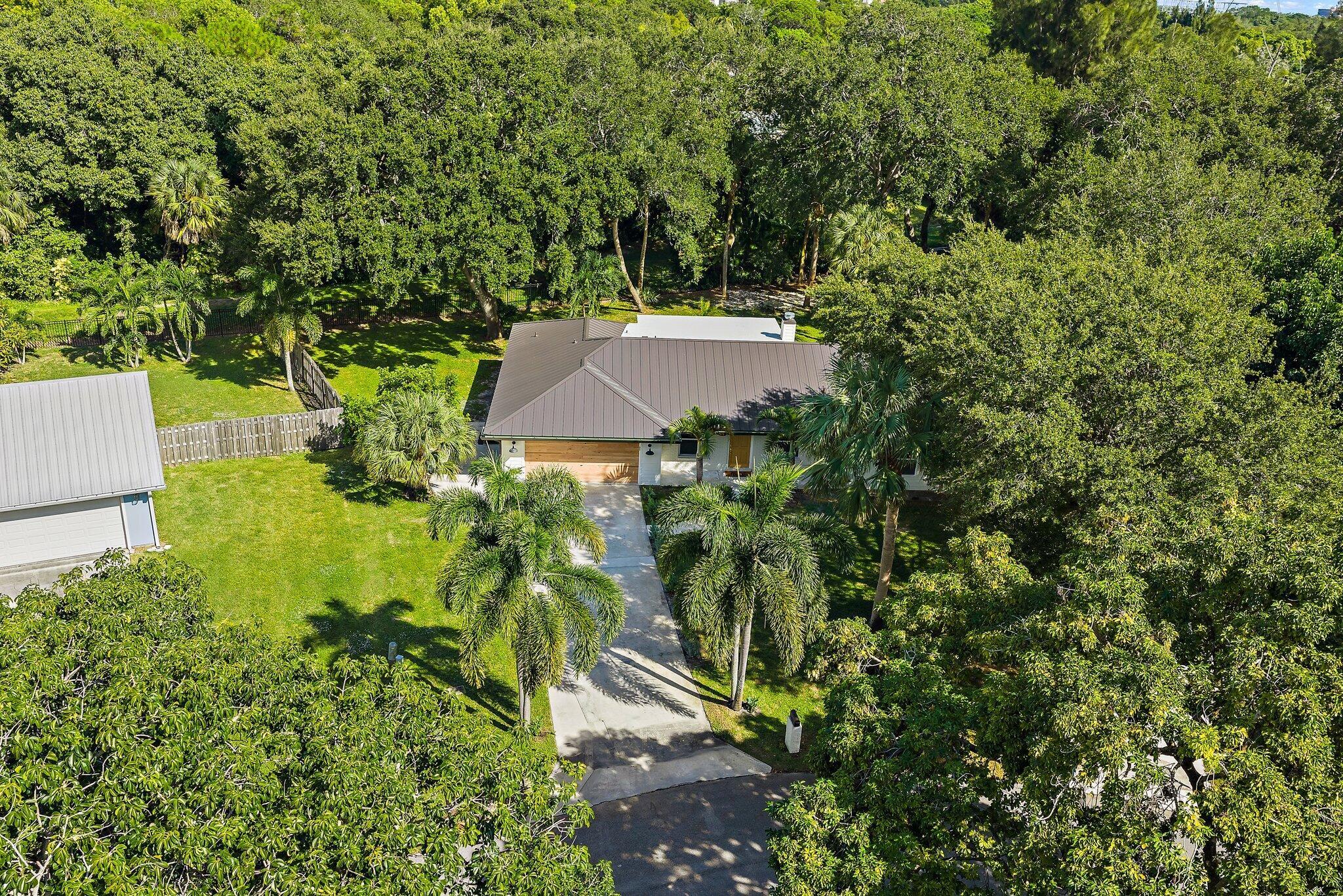 MONET WOODS - Residential