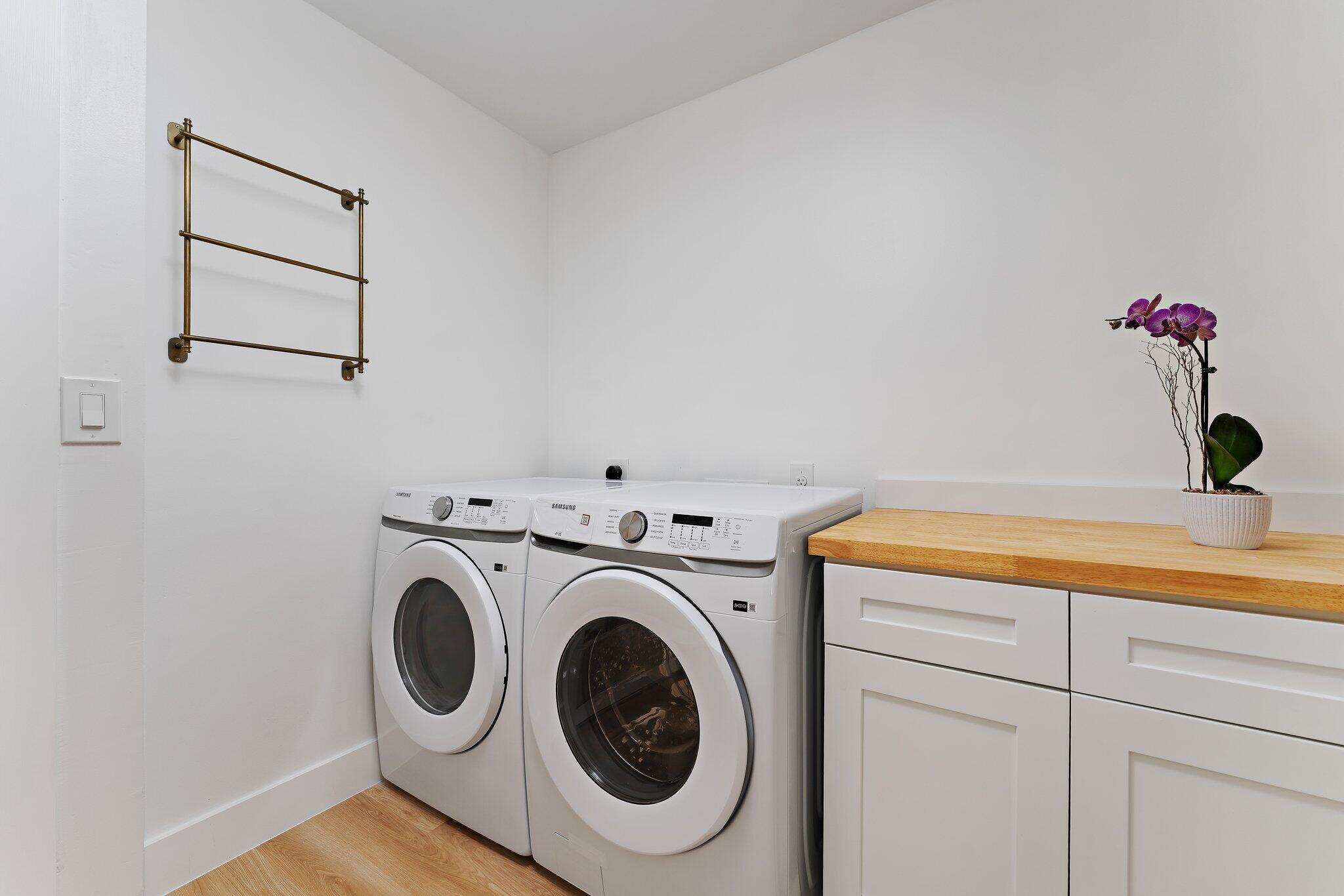 MONET WOODS - Residential