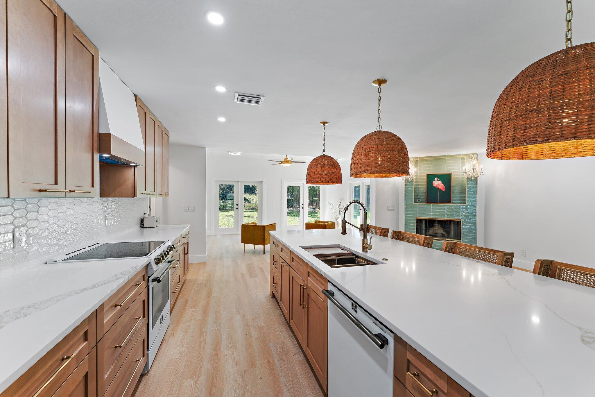 MONET WOODS - Residential