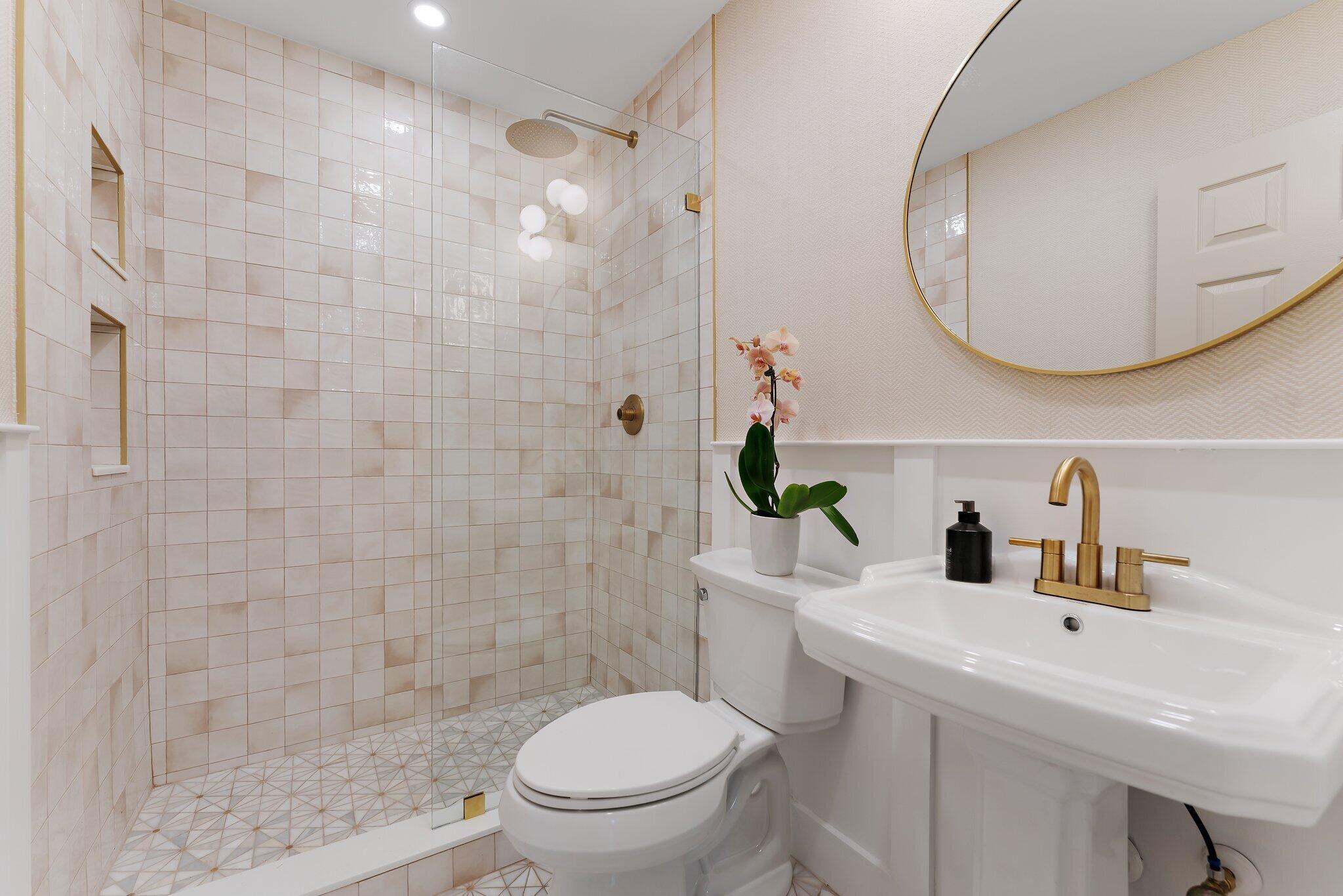 MONET WOODS - Residential