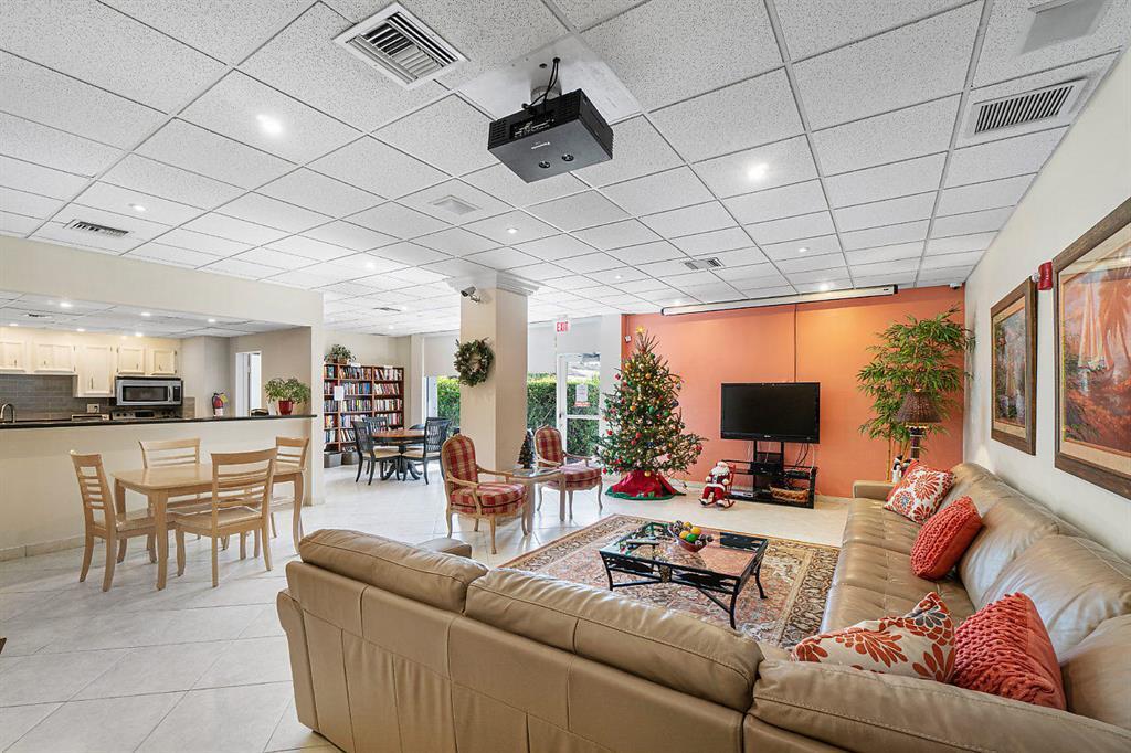 OCEAN HARBOR CONDO - Residential Lease