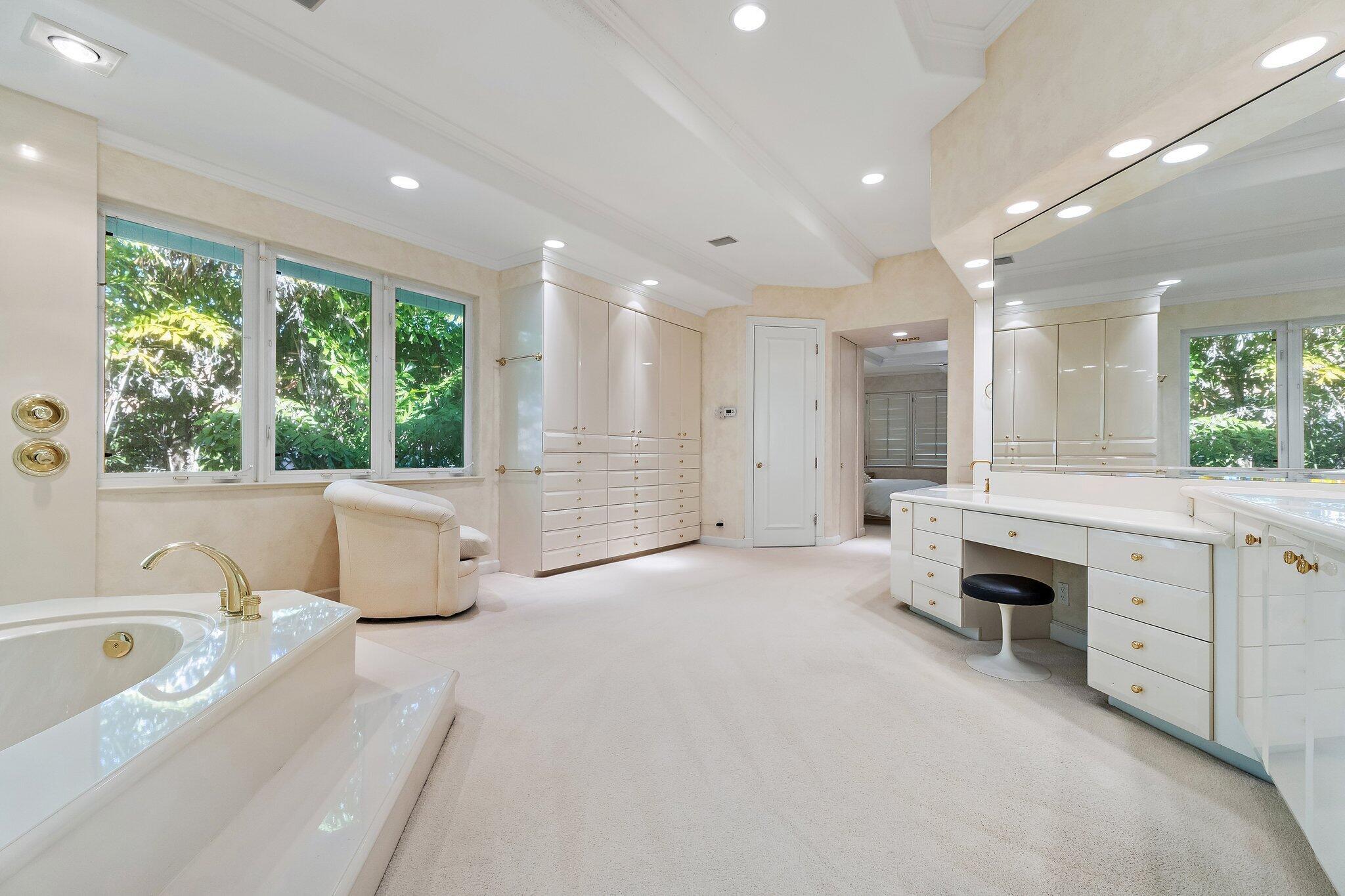 BALLENISLES - Residential