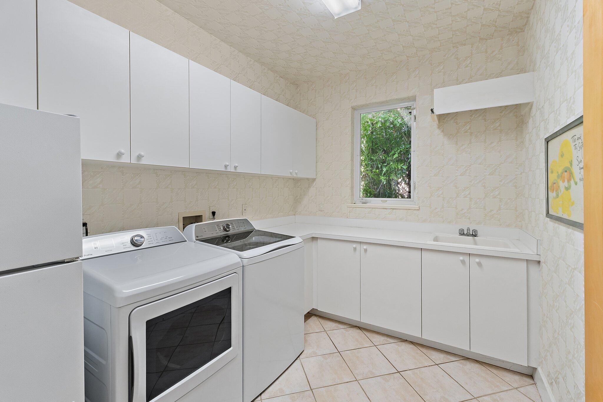 BALLENISLES - Residential